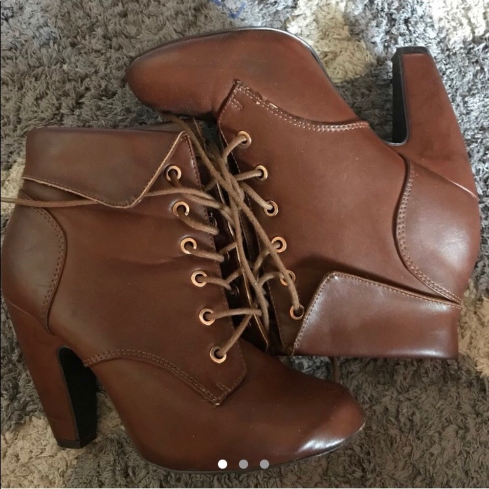 Brown high heal boots